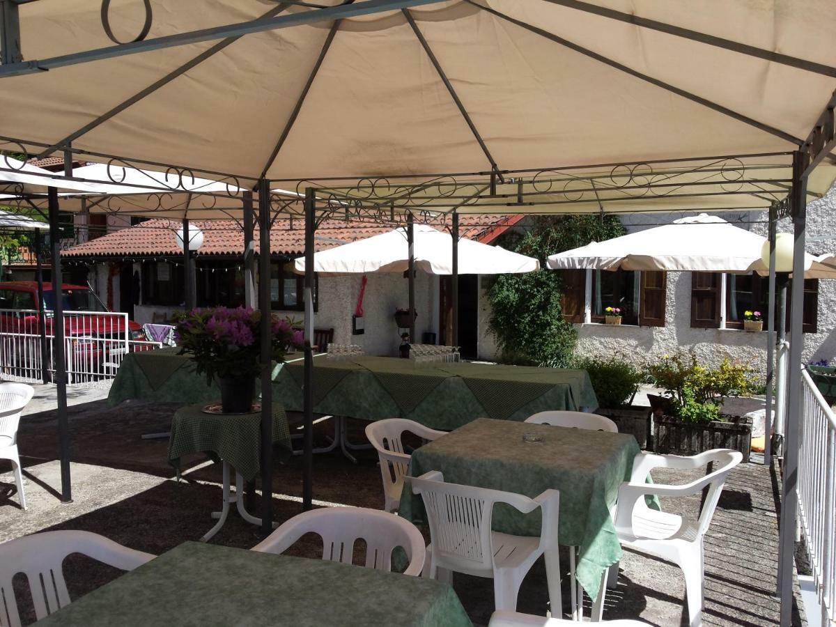 Hotel Rondanino Lanzo dʼIntelvi Exterior foto